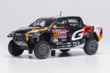 Toyota Hilux IMT EvoDakar - Ultime 2025#211 drapeau Lategan Henk drapeau Cummings Brett RAM985.22