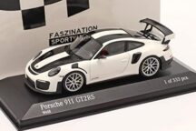 Minichamps 413067278 - Porsche 911 (991 II) GT2 RS Weissach Package 2018 Jantes blanc/argenté 1:43